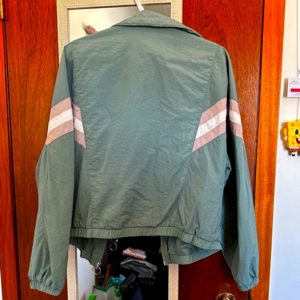 Retro Garage Jacket - Picture 2 of 3
